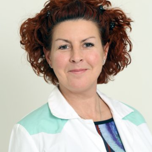 Dr. Borbola Kinga
