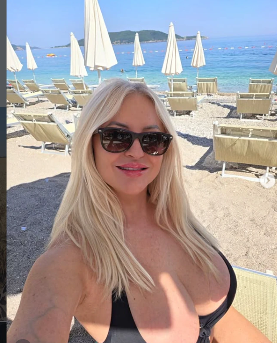 Vesna Počuča na plaži
