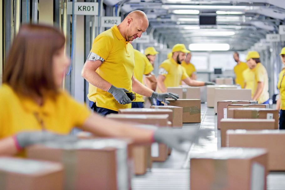 Przemysł i logistyka to dwa obszary, w których często sięga się dzisiaj po outsourcing pracowniczy.