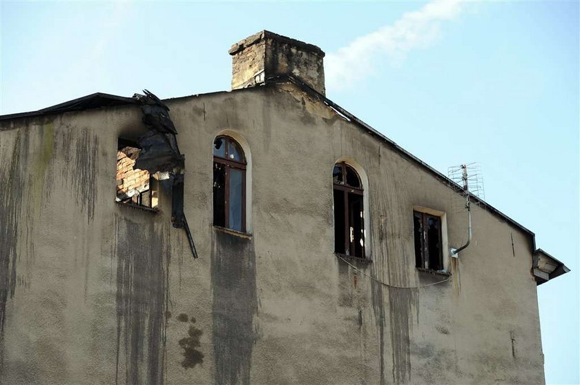 Pożar stuletniej kamienicy! FOTO