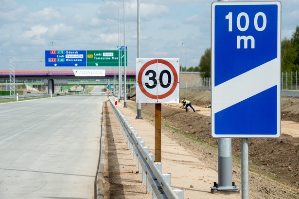 Budowa autostrady A1 na odcinku Stryków-Tuszyn . (mr) PAP/Grzegorz Michałowski