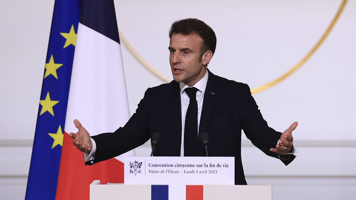 Macron o rozmowach z Rosją. "Nie czas na to"