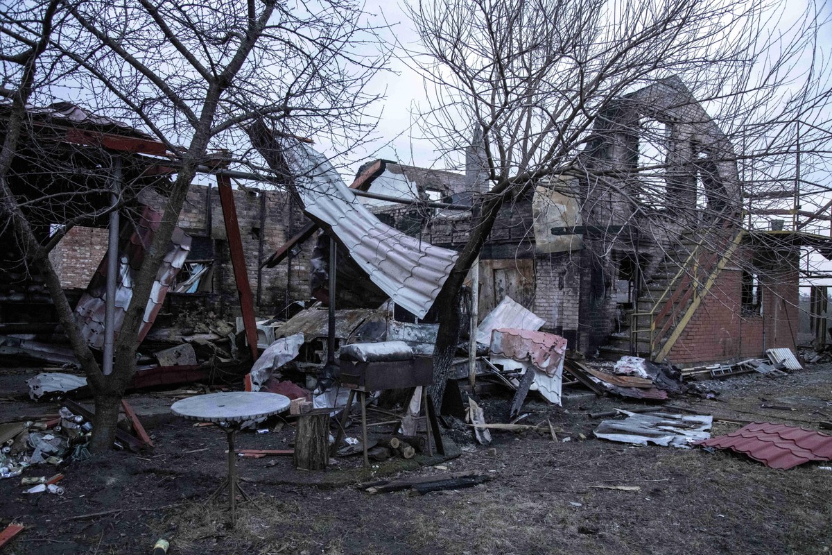 Ukrainian injured civilians being treated in hospital