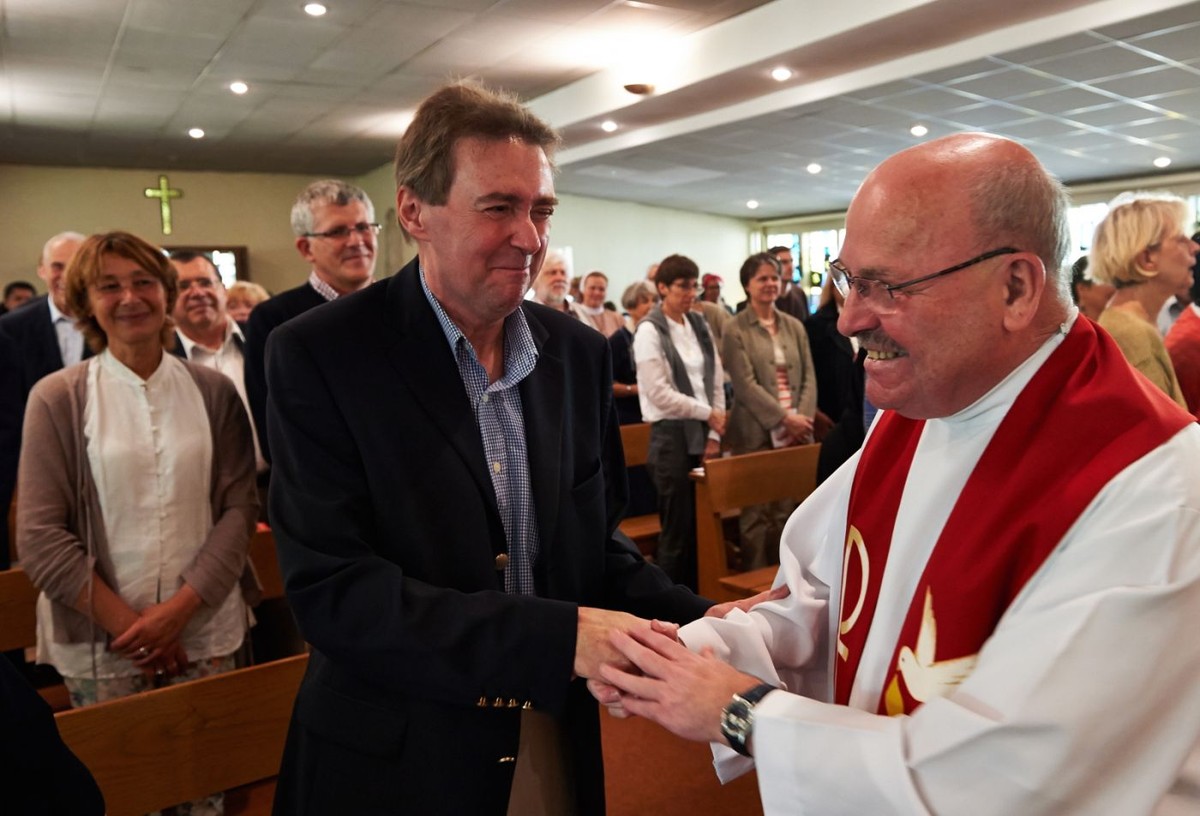 Francois Audelan i ks. Bernard Brien po mszy świętej otwierającej pierwszą sesję procesu do kanonizacji. Fot. PAP/Adam Warżawa