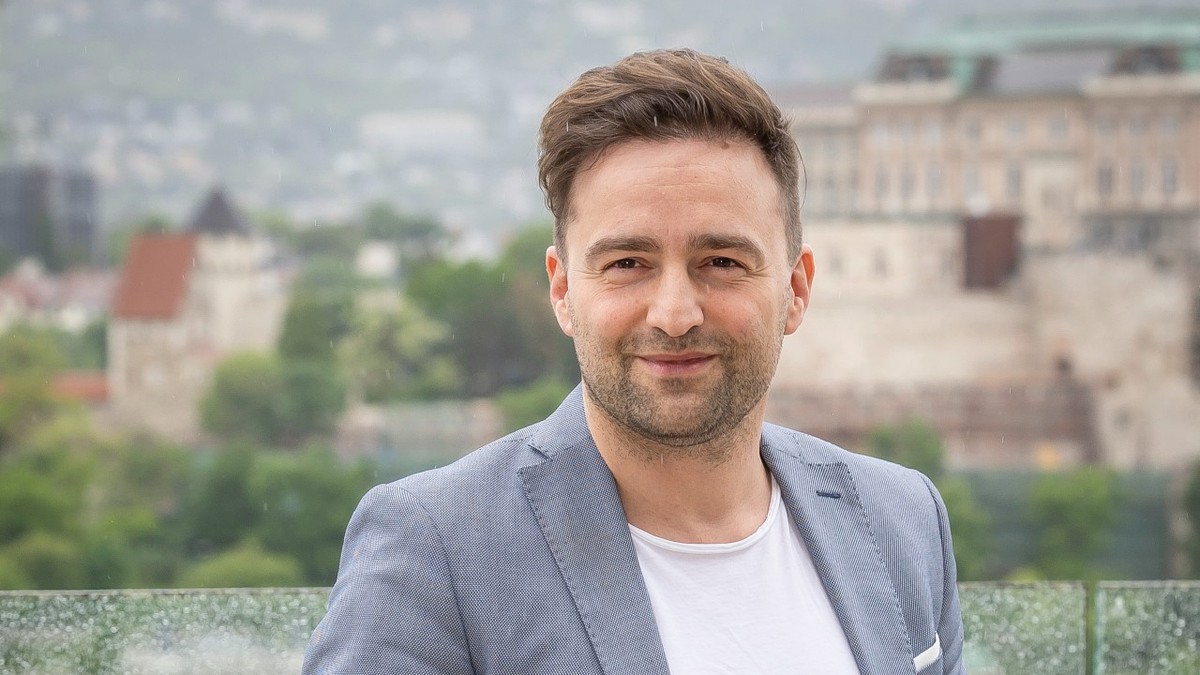 Abbahagyná a színészetet Szente Vajk