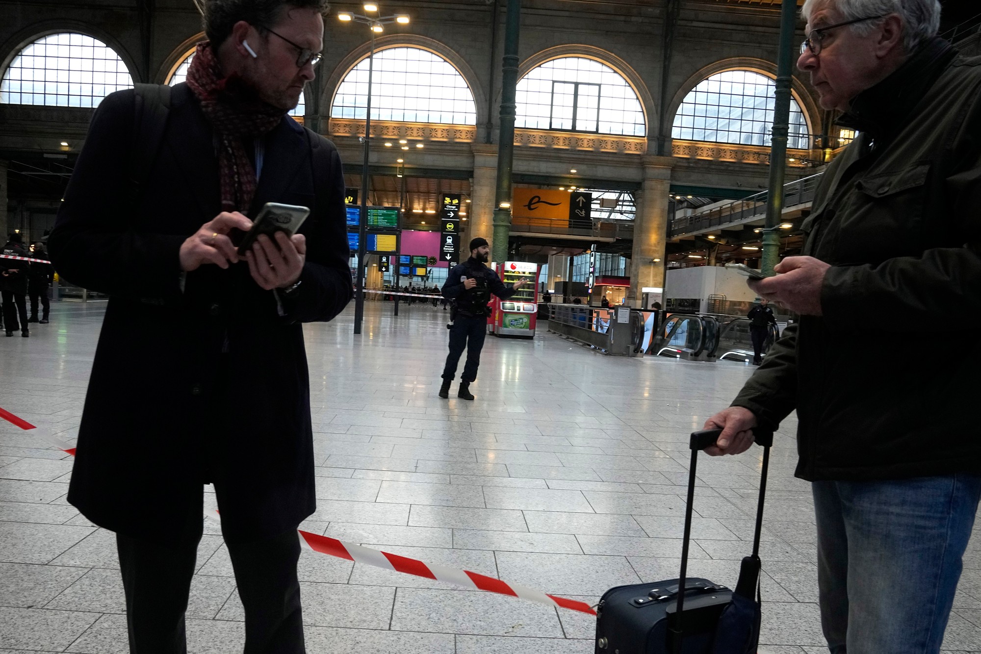 Rušná vlaková stanica Gare du Nord v Paríži slúži ako uzol pre vlaky do Londýna a severnej Európy.
