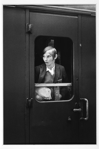 Eva Rubinstein zajmowała się klasycznym portretem oraz zapisem socjologicznym w miejscach tak rozmaitych jak dom opieki czy luksusowy apartament; dokumentowała wydarzenia polityczne w Belfaście i Dublinie; fotografowała w plenerze i we wnętrzach.