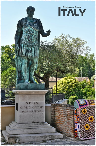 Rzeka Rubikon współcześnie - pomnik Cezara