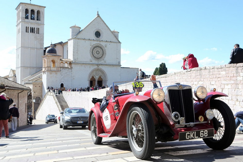 Słynny wyścig Mille Miglia 2014 bez Polaków