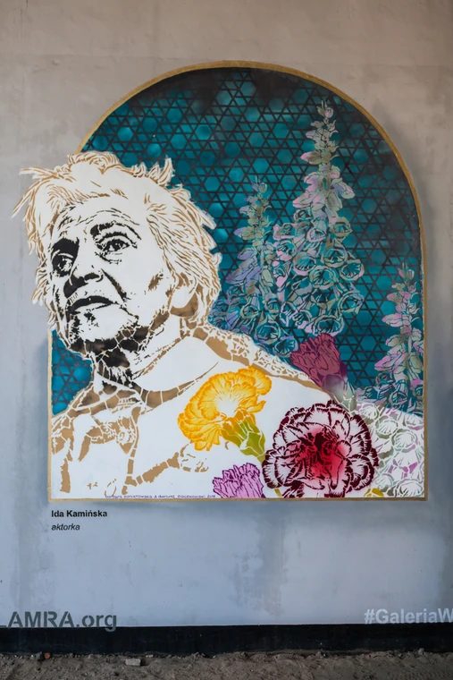 Mural autorstwa Dariusza Paczkowskiego przy ul. Słomińskiego w Warszawie