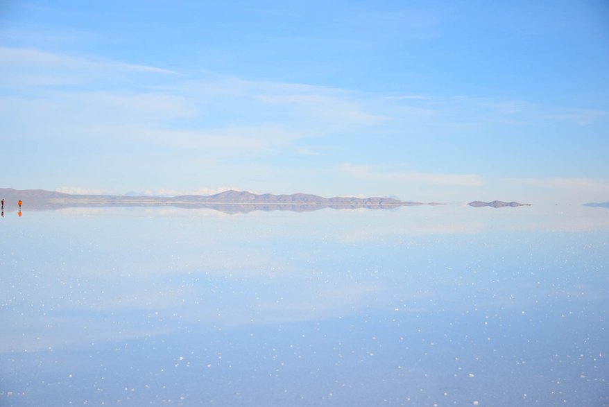 Lustrzany krajobraz pustyni Uyuni