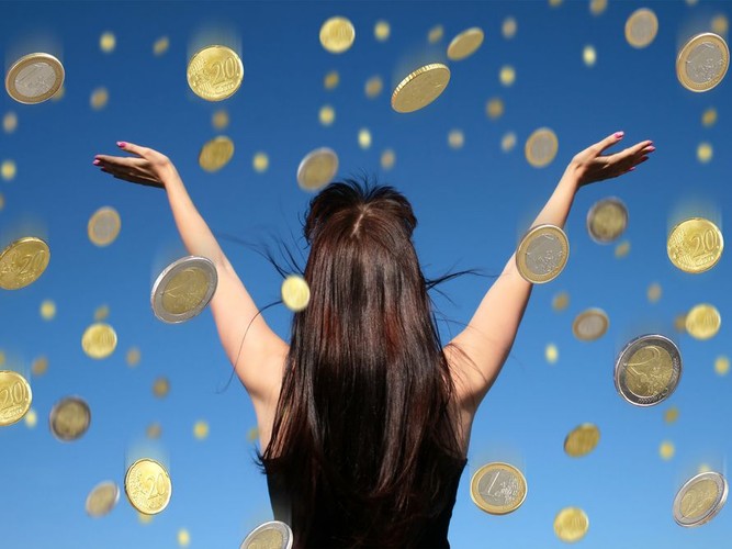 Zwykli ludzie zazwyczaj zarabiają pieniądze, robiąc coś, czego nie lubią. Bogaci podążają za swoją pasją