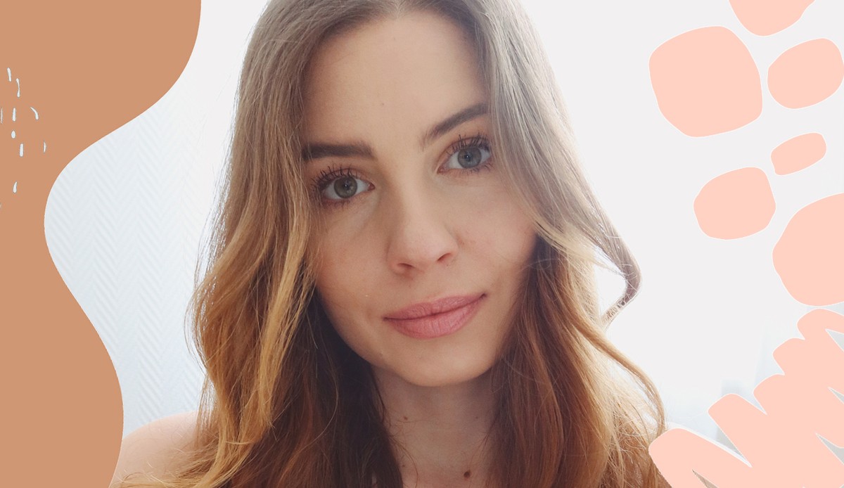 «¡Un período doloroso no es normal y la salud de una mujer no es un tabú!»  – Entrevista con HeyJulie