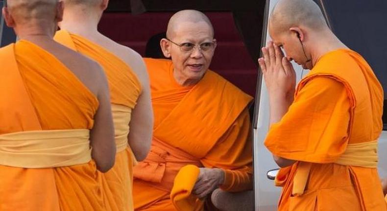 Thai police prepare to raid scandal-hit temple, arrest abbot