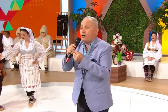 "Raskidam ugovor o izdržavanju, NIŠTA TI NEĆU OSTAVITI" Svađa našeg pevača i njegove ćerke ŠOKIRALA JAVNOST, ona mu uzvratila: "Sramota!"