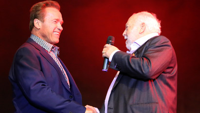 Schwarzenegger mond beszédet Andy Vajna budapesti temetésén