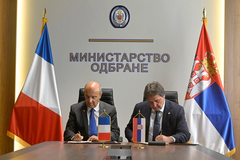 Potpisan Ugovor o nabavci 12 aviona „Rafal“