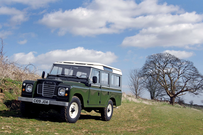 Land Rover Defender: legenda off-roadu