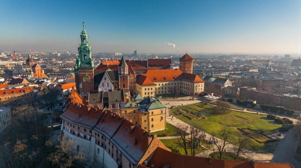 W zestawieniu dużych europejskich miast Kraków zajął 1. miejsce w kategorii miasto przyjazne biznesowi oraz kapitał ludzki i styl życia,