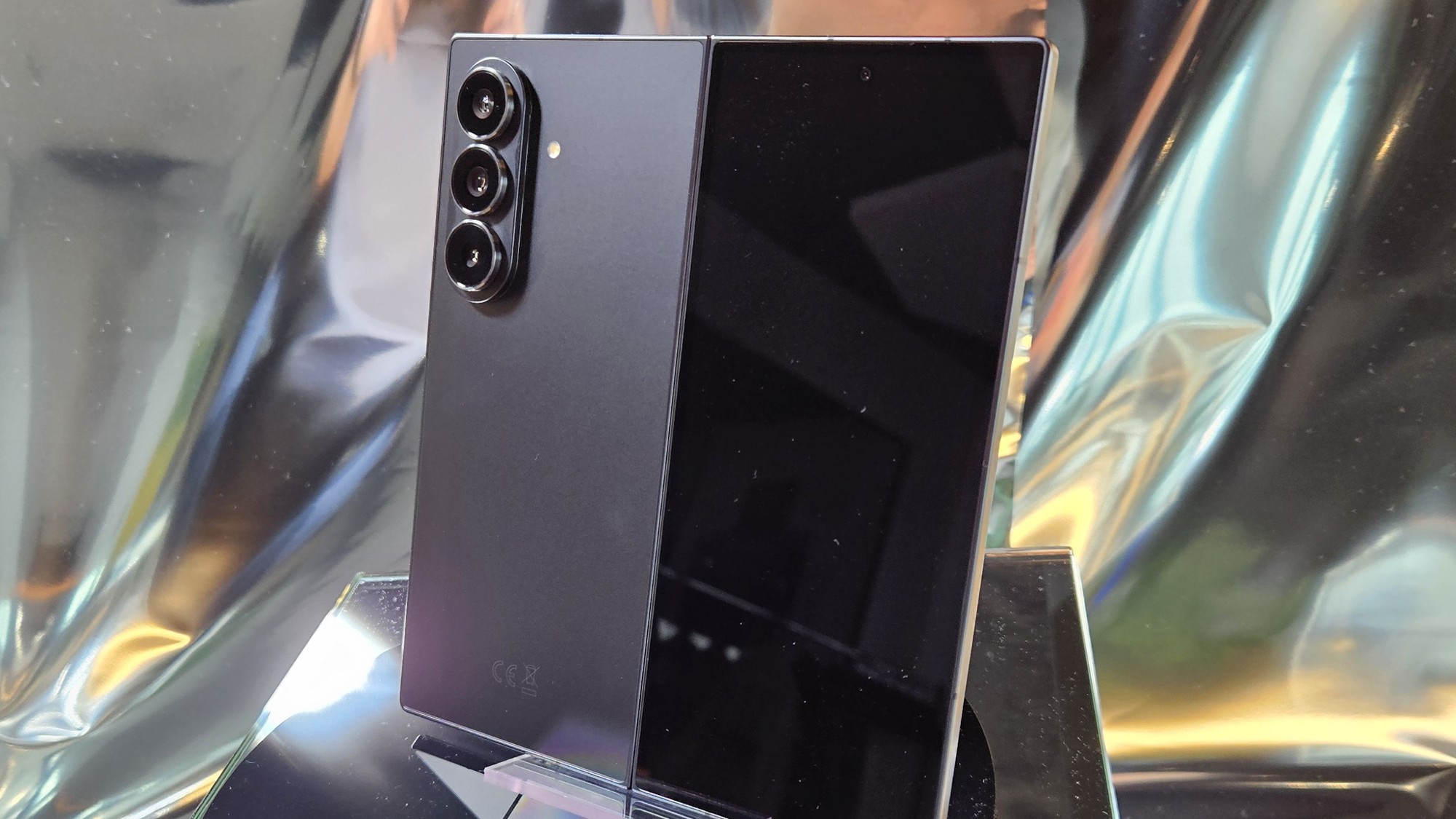 Galaxy Z Fold7 naživo.