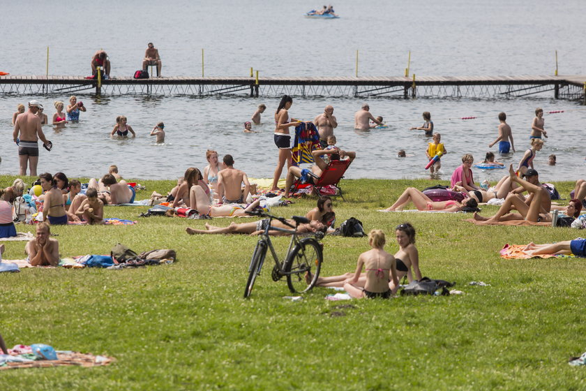 Ludzie na plaży