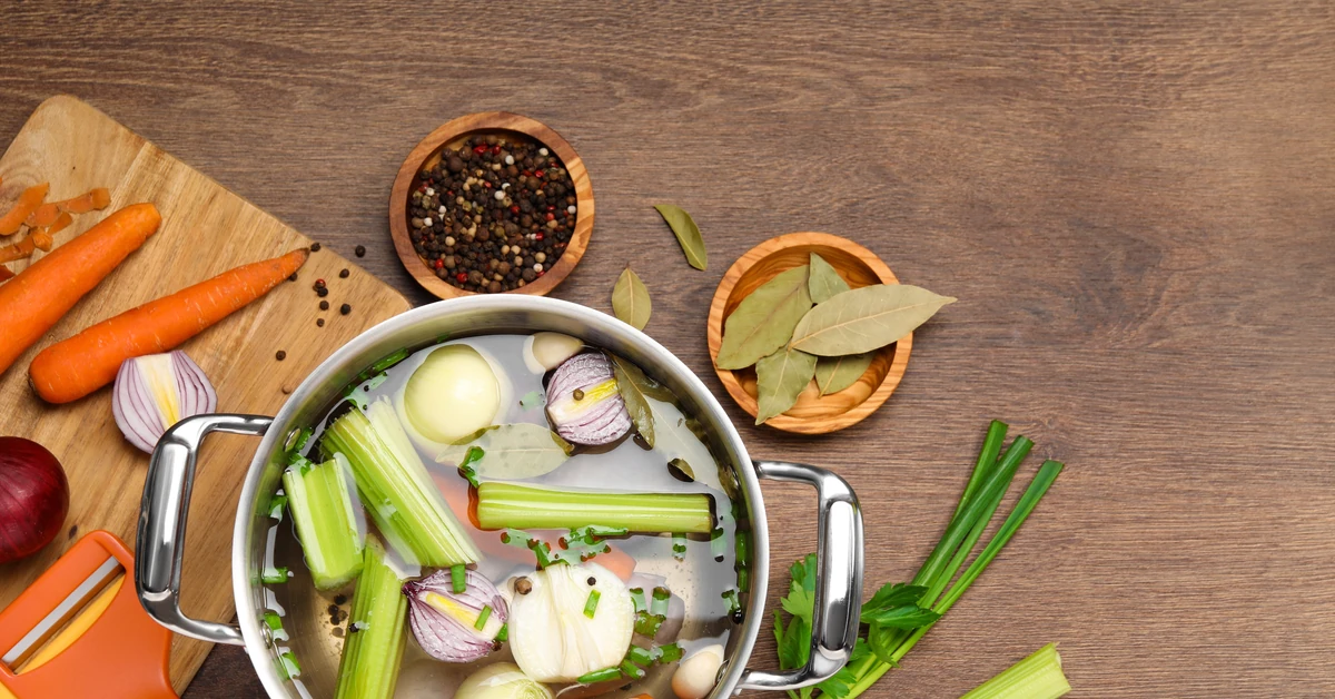 Pyszny obiad na niedzielę. Podajemy przepis, Ty gotujesz. Rosół jak u babci