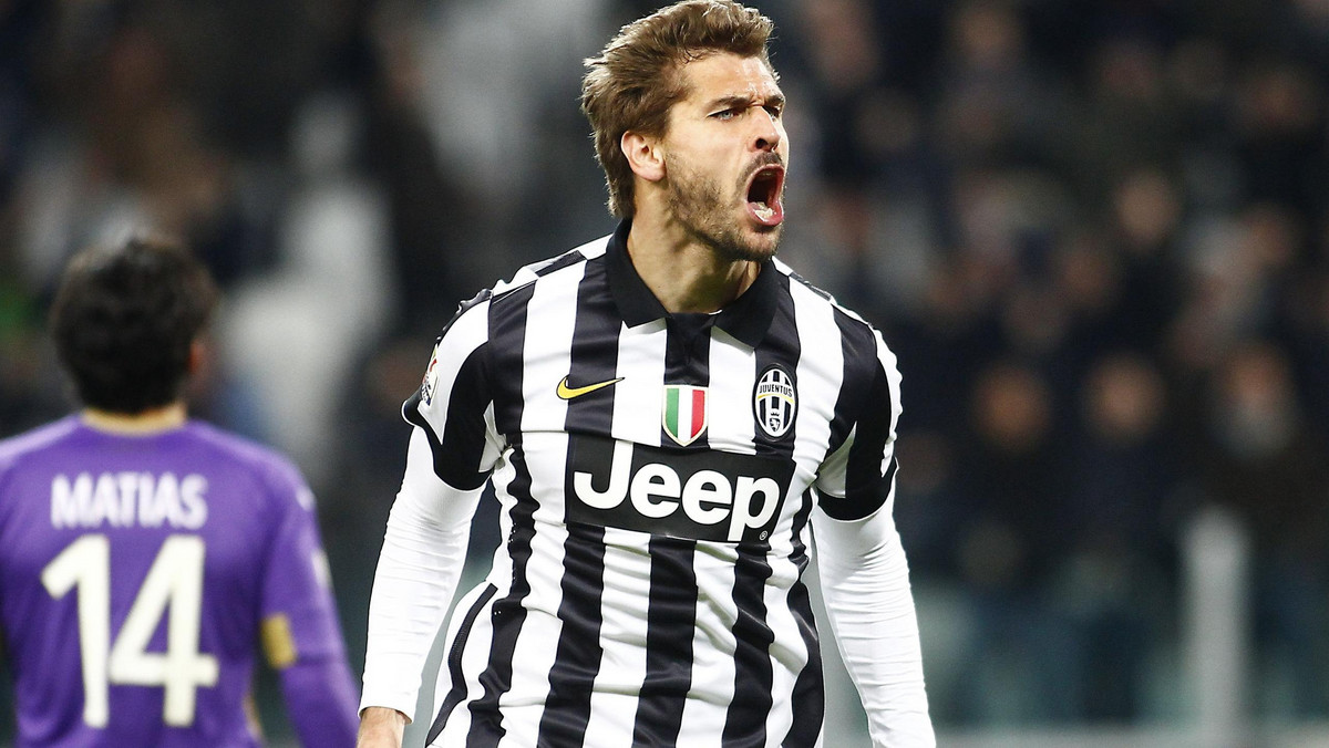 Hiszpański napastnik Fernando Llorente przegrywa rywalizację ze swoim rodakiem Alvaro Moratą. Gdy zawodnik przechodził do Juventusu Turyn z Athletic Bilbao spodziewał się regularnych występów w pierwszym składzie. Jednak odkąd na stanowisku trenera Antonio Contego zastąpił Massimiliano Allegri Llorente występuje coraz rzadziej. Sprowadzeniem niezadowolonego zawodnika zainteresowana jest Valencia.