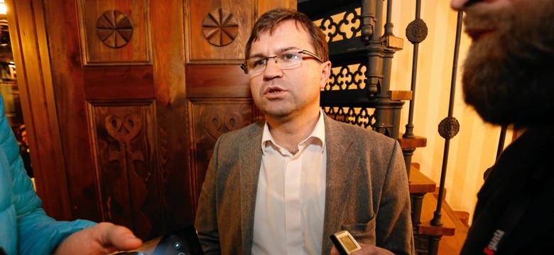 Girzyński skompromitował Narodowy Program Szczepień. I wsypał współsprawców [OPINIA]