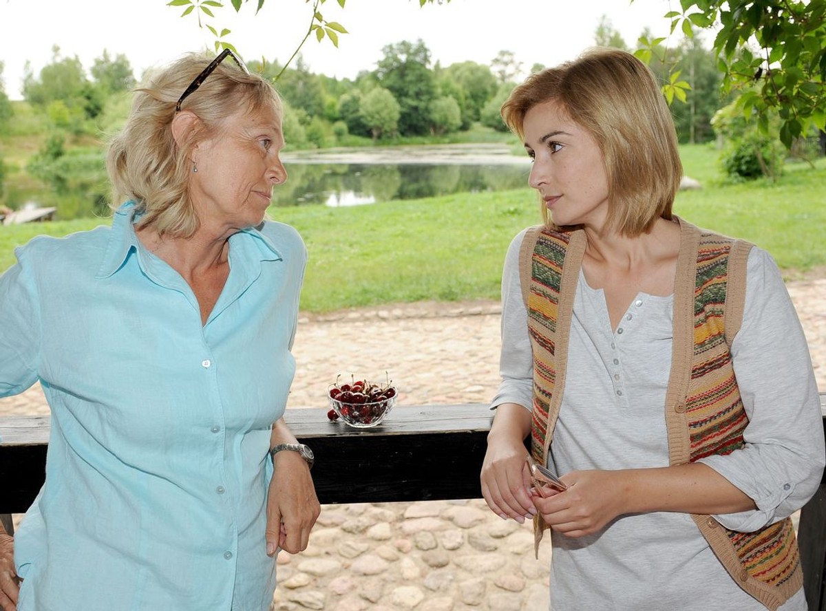 Coraz więcej widzów ogląda serial "Nad rozlewiskiem"