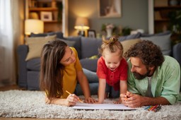 od 1100 do 2700 zł dla rodziców na każde dziecko (także pełnoletnie). im szybciej dopełnisz formalności, tym szybciej dostaniesz pieniądze