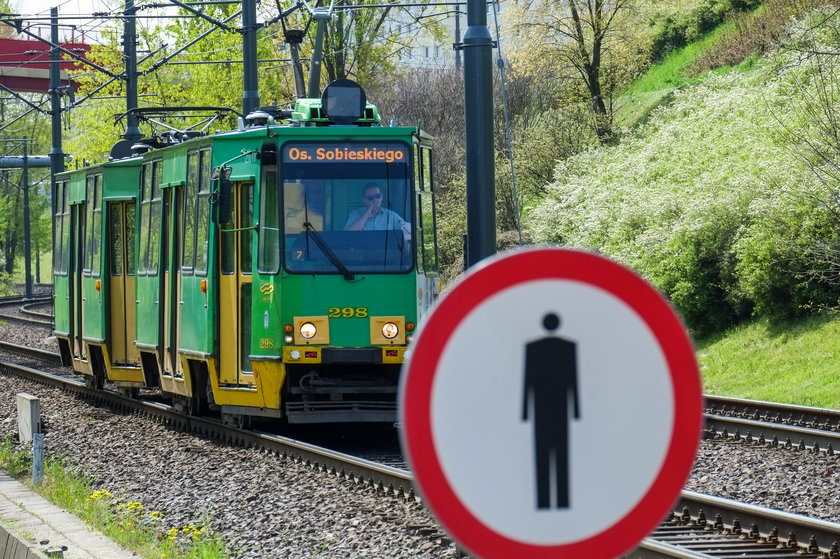 Radna i społecznicy apelują o przejścia między peronami PST