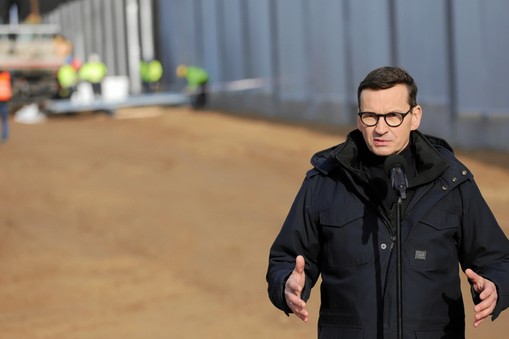 Mateusz Morawiecki na granicy z Białorusią