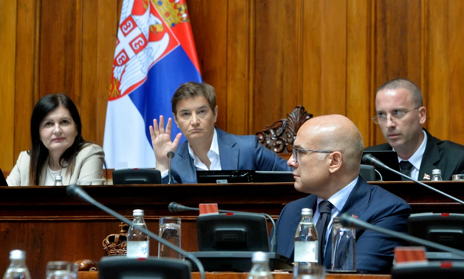 Vučević je upitao poslanike opozicije zašto nisu 20 godina brinuli o industrijskom otpadu u centru Loznice