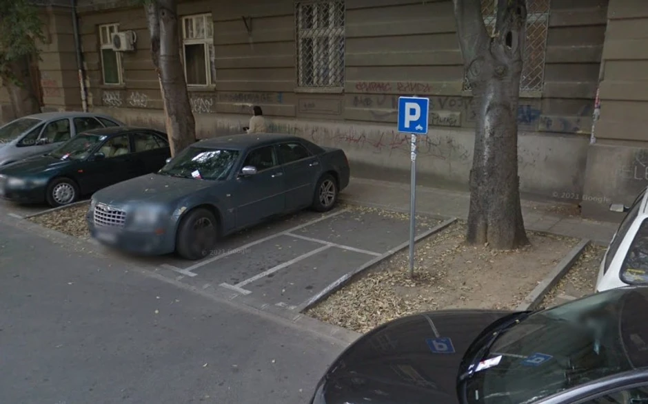 Motocikli parking 