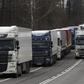 Kierowcy ciężarówek omijają płatne drogi