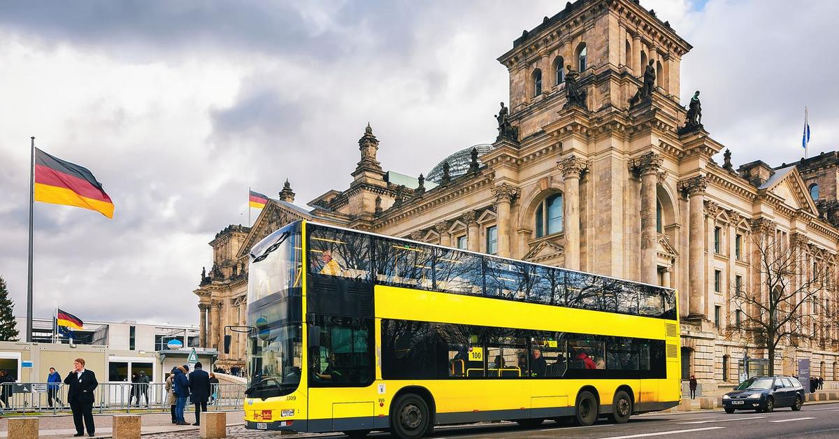  Zamknięte przedszkola i szkoły, a także niektóre urzędy. W Berlinie, Hamburgu i Bremie