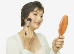 Ekspresowe odmładzanie. Siła makijażu