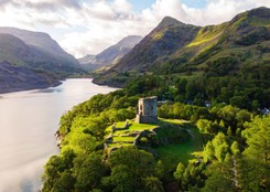 Zmiana nazwy tego europejskiego kraju coraz bliżej. Parlament bez wyjścia