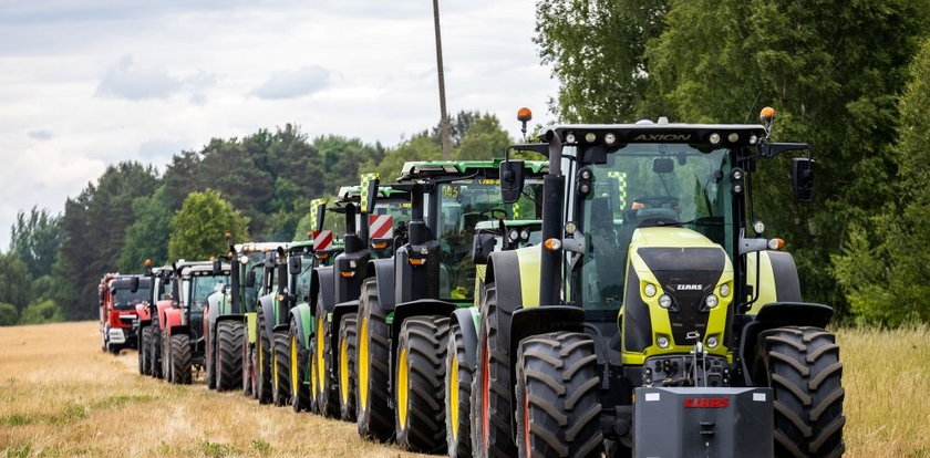 "Super Rolnicy", czyli szybkie traktory i zacięta rywalizacja