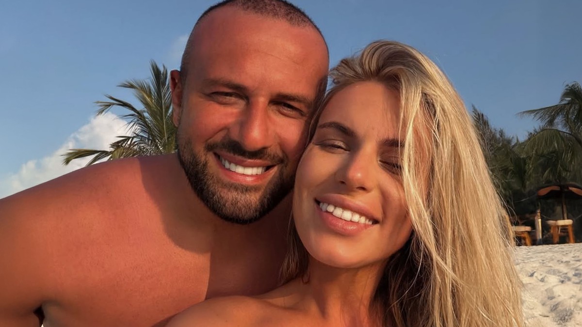 "MALO ĆEMO OBIĆI PLANETU" Ivona i Dado Polumenta se ukrcali u avion za povratak kući sa Maldiva: Evo preko koje daleke države se vraćaju u Srbiju Kép