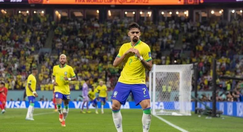 Lucas Paqueta célèbre son but pour le Brésil face à la Corée du Sud à la Coupe du Monde 2022.