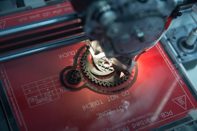 Spółka Centrum Druku 3D, najemca Łódzkiego Inkubatora Technologicznego, zaprezentował możliwości druku 3D z użyciem, jako surowca do druku, nowatorskiego kompozytu z zawartością grafenu (gm/mr) PAP/Grzegorz Michałowski.