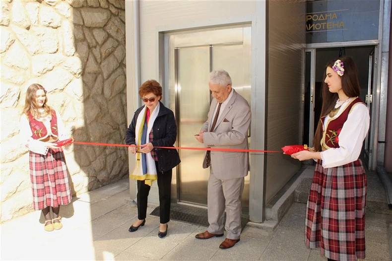 Ministar finansija RS Zora Vidović otvara lift biblioteke u Srpcu