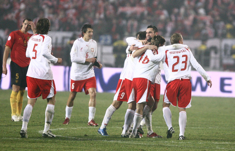 W czasie wojny futbolowej najbardziej martwiła groźba wykluczenia z międzynarodowych rozgrywek kadry narodowej prowadzonej przez Leo Beenhakkera, która coraz lepiej radziła sobie w kwalifikacjach do EURO 2008.