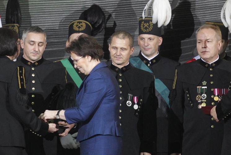 Premier Ewa Kopacz podczas uroczystości barbórkowych w Kopalni Węgla Kamiennego Ziemowit w Lędzinach