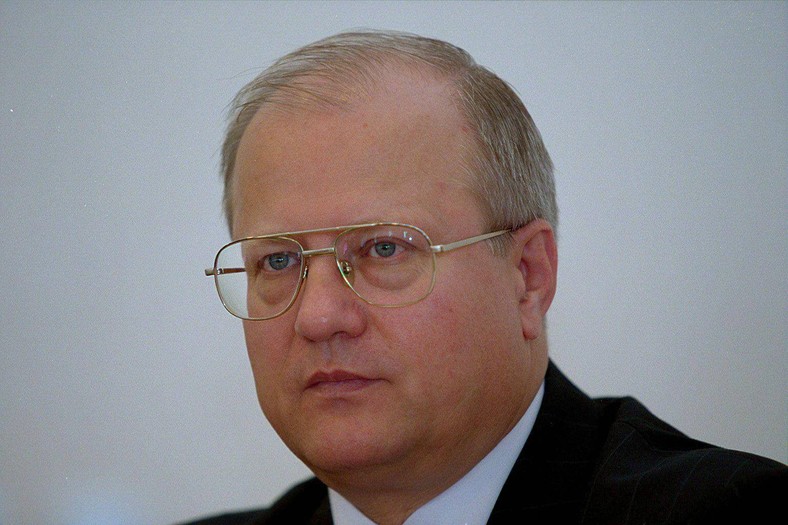 Grzegorz Kurczuk, minister sprawiedliwości (SLD) od 07.2002 r. do 05.2004 r. „Prokuratura robi to, co do niej należy. Kilkuletnie śledztwo przynosi wreszcie rezultaty” (po aresztowaniu Boguckiego)