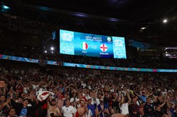 Włosi w niedzielę chcą zrobić Anglikom drugi "Brexit"