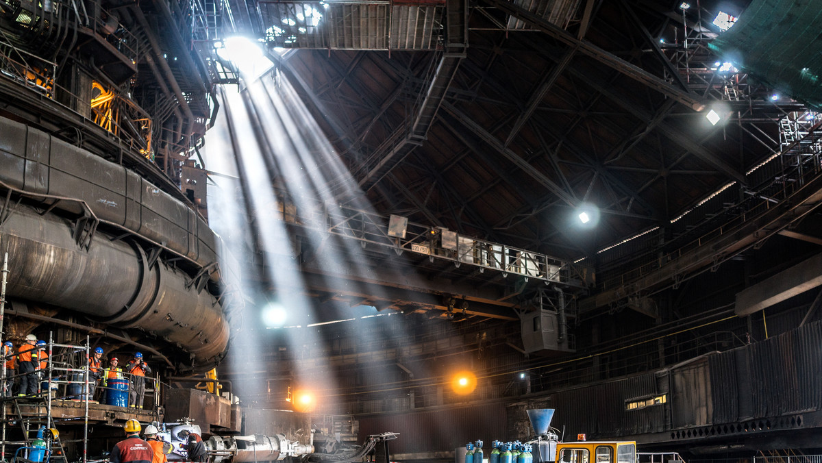  Gorzki prezent od ArcelorMittal na 70-lecie Nowej Huty - podsumowuje Leszek Konarski na łamach "Przeglądu". Dziś rozpoczyna się proces wygaszania wielkiego pieca.