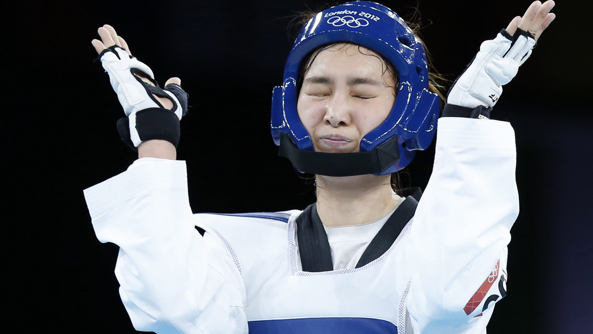 Hwang Kyung Seon wygrała z Nu Tatar 12:5 w finale turnieju kobiet w taekwondo (kategoria do 67 kg) podczas igrzysk olimpijskich w Londynie.