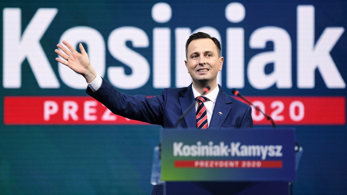 Dziś odbyły się konwencja, inaugurująca start Małgorzaty Kidawy-Błońskiej i Władysława Kosiniaka-Kamysza w wyborach prezydenckich. - Chcę Rzeczpospolitej nadziei - mówił Kosiniak-Kamysz, a jego wystąpienie poprzedziła przemowa jego żony, która deklarowała, że jako pierwsza dama zamierza aktywnie działać i przedstawiła szereg propozycji. Podczas konwencji Małgorzaty Kidawy-Błońskiej młodzieżowi aktywiści klimatyczni weszli na scenę, na której trwały przemówienia. Wydawało się, że akcja była spontaniczna. Potem młodzi ludzie przekazali swoje postulaty kandydatce na prezydenta. 